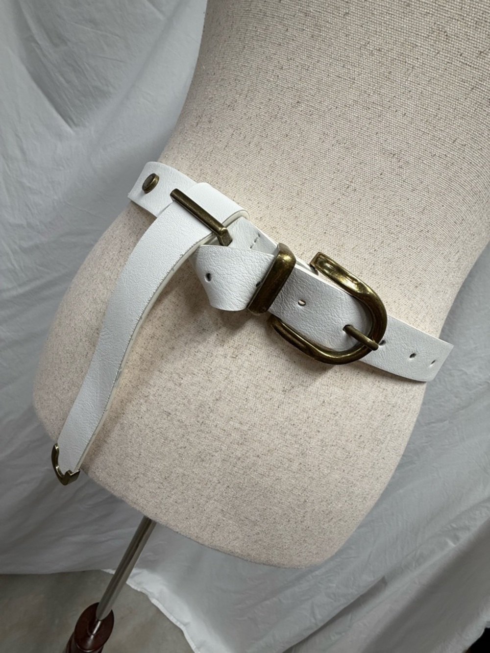 Steve Madden White Faux Leather Belt with Antique Gold Buckle